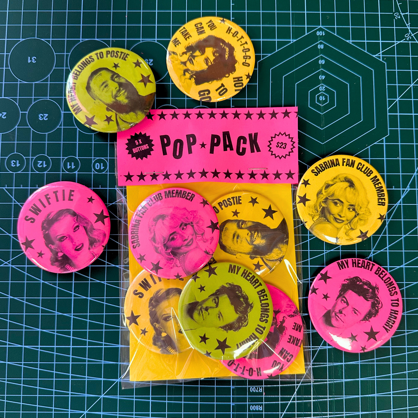BUTTON PACKS