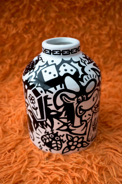 MOJO JOJO - VASE