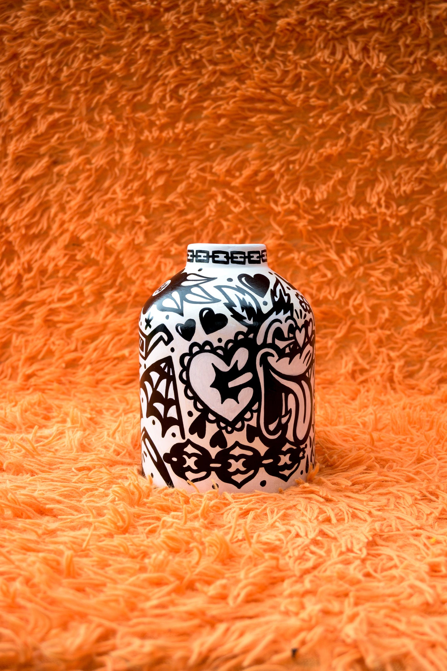 TEX AVERY - VASE