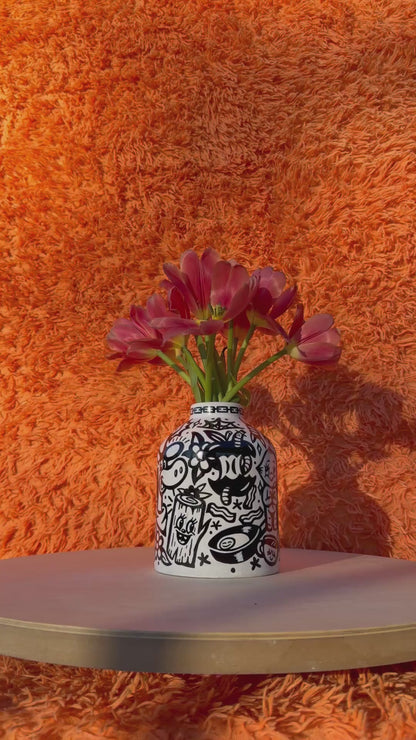 MOJO JOJO - VASE